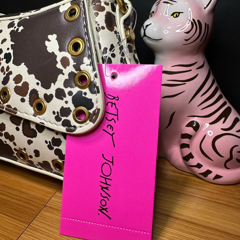 Betsey Johnson Animal Print Shoulder Bag - Picture 6 of 11